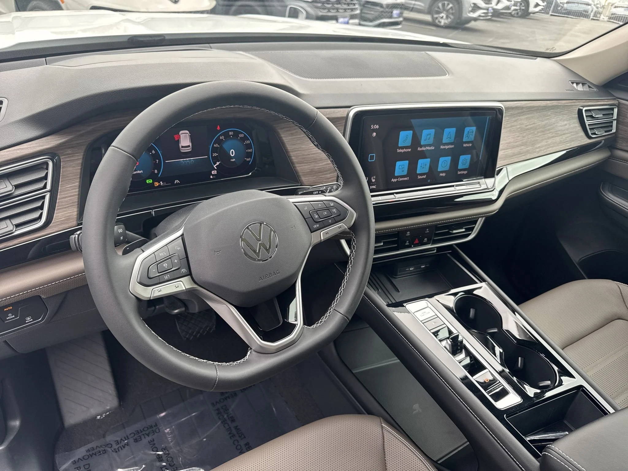 New 2026 Opal White Pearl Volkswagen 2.0T SEL image 18