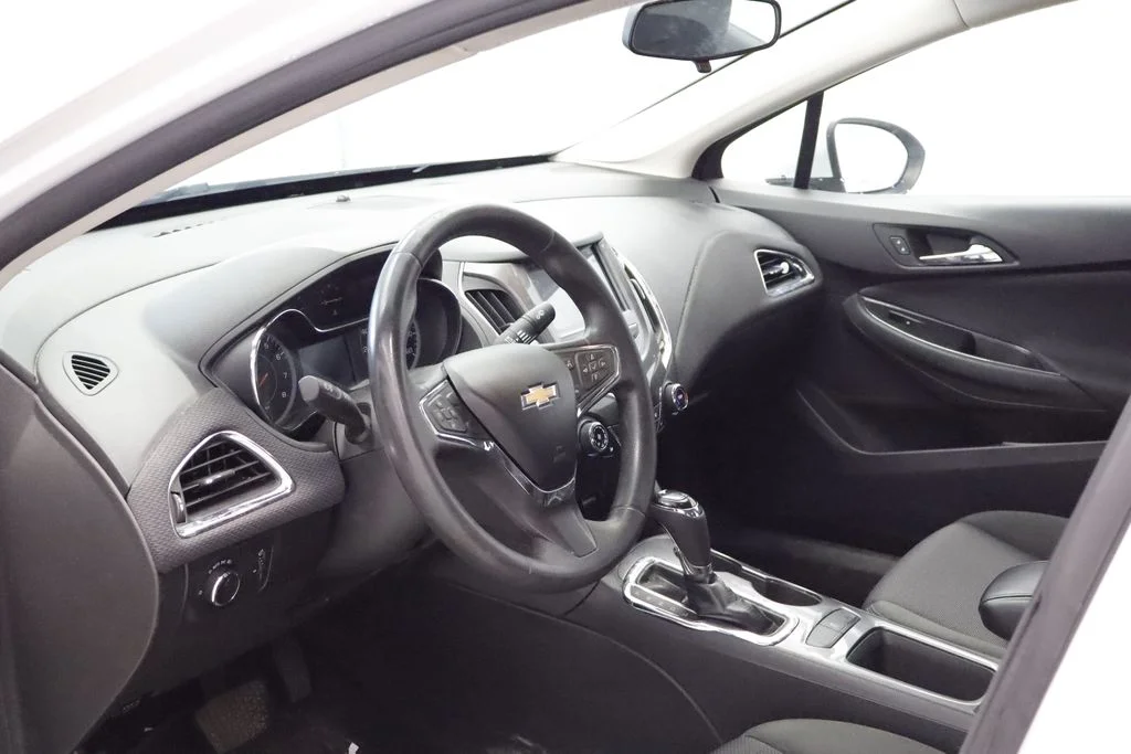 Used 2016 White Chevrolet LT image 16