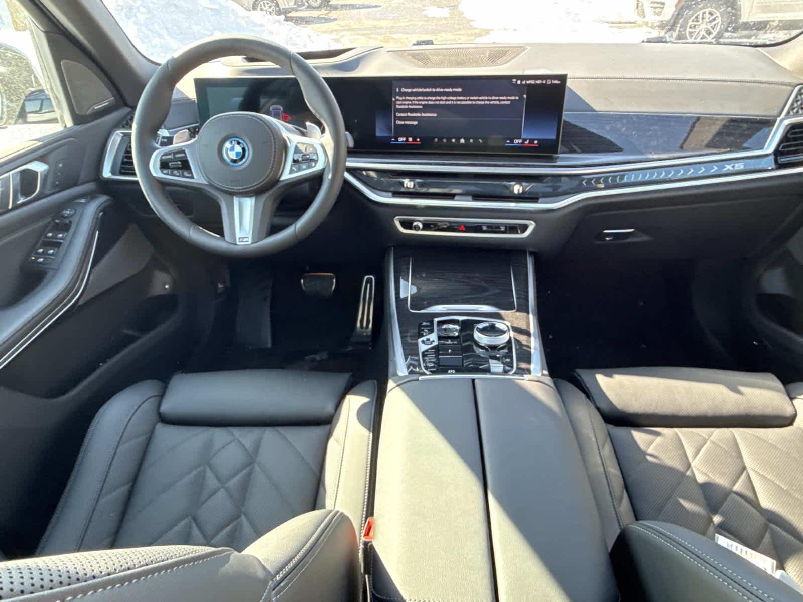 New 2026 Skyscraper Grey Metallic BMW xDrive50e image 17