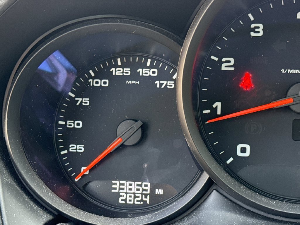 Used 2018 Gray Porsche Sport Edition image 6
