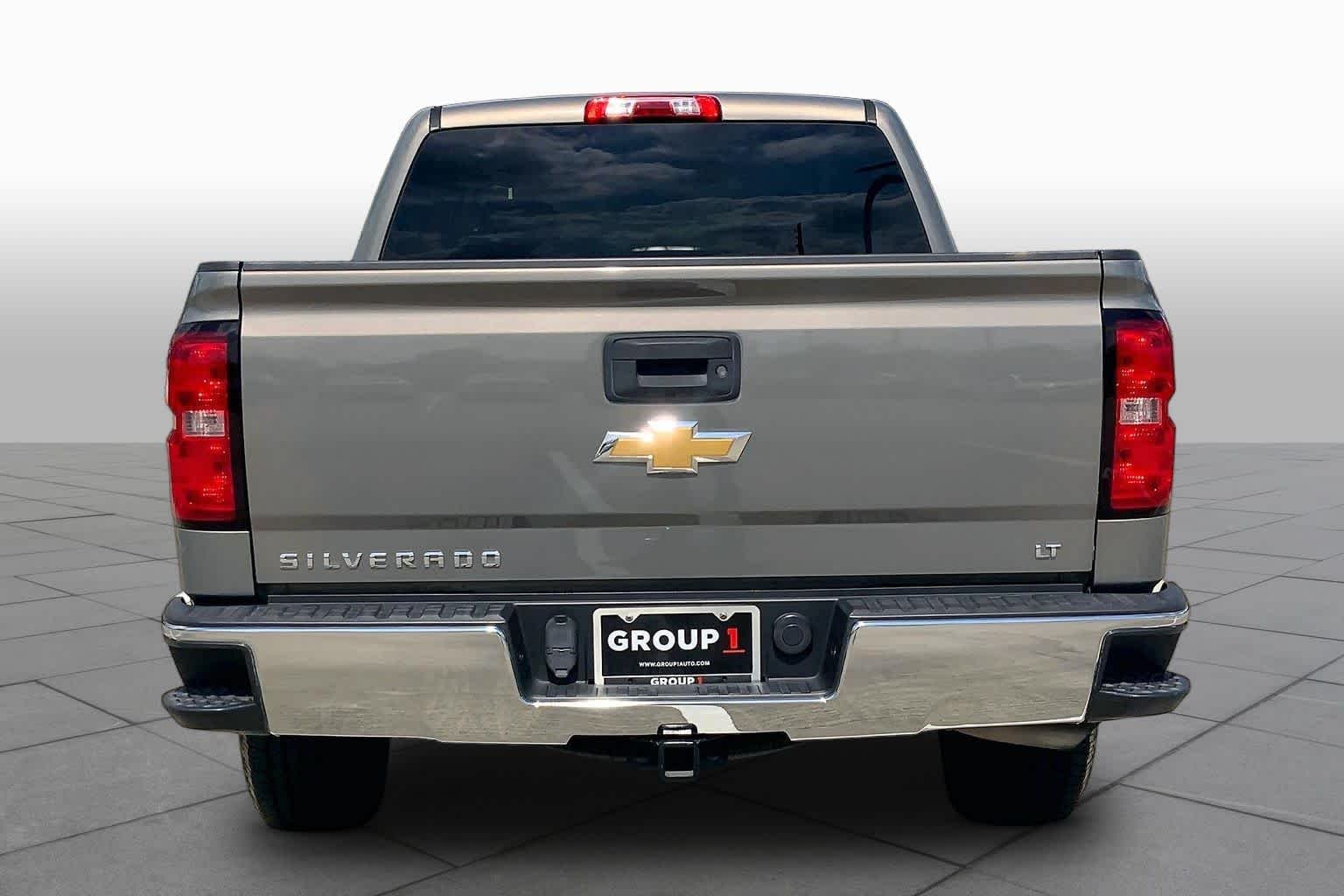 Used 2017 Pepperdust Metallic Chevrolet LT image 5