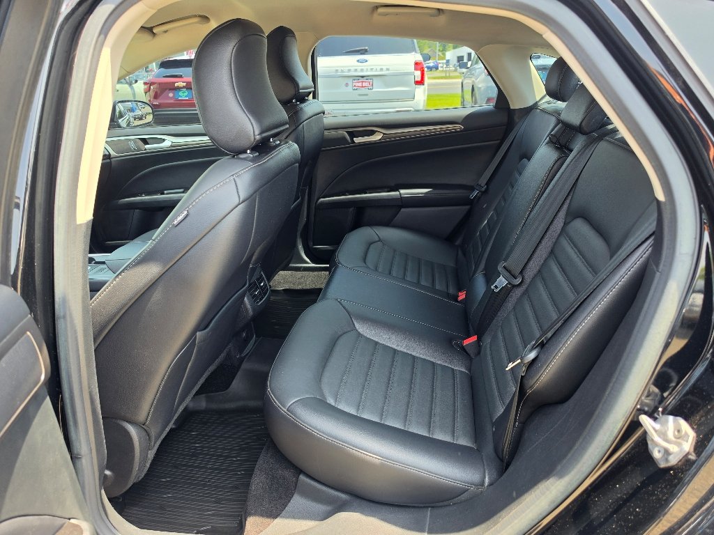 Certified Used 2017 Shadow Black Ford SE image 32