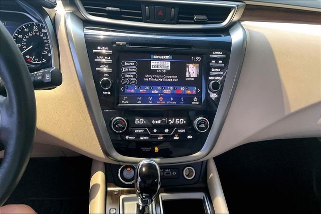 Used 2024 White Nissan Platinum image 30