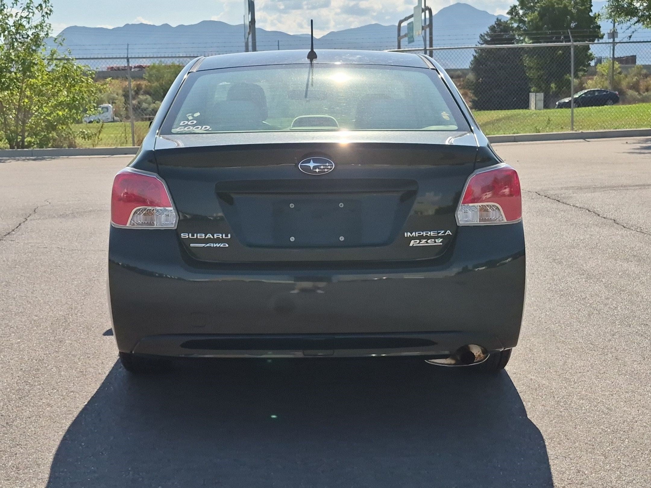 Used 2012 Obsidian Black Pearl Subaru 2.0i image 4