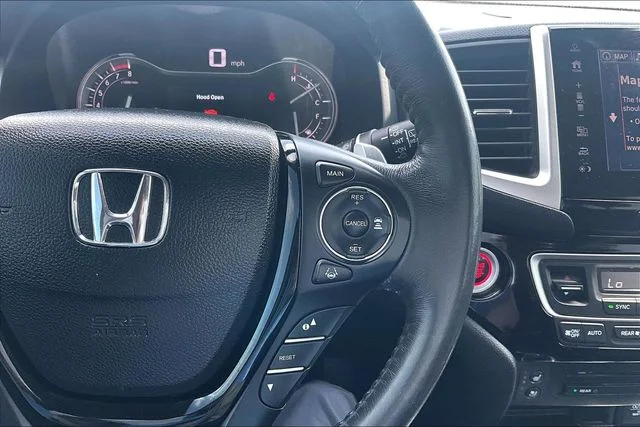 Used 2017 Modern Steel Metallic Honda Elite image 11
