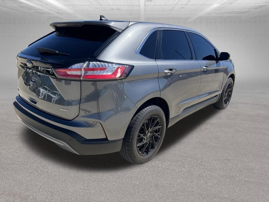 Used 2024 Gray Metallic Ford SEL image 5