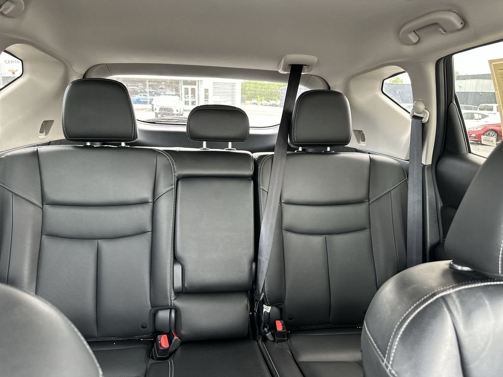 Used 2023 Black Nissan SL image 13