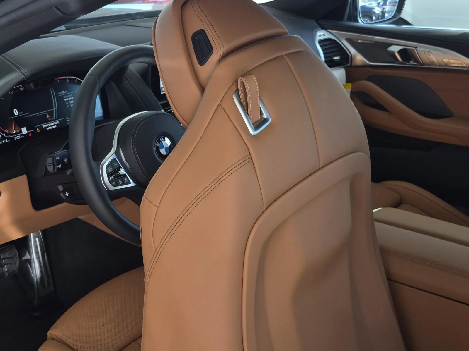 2026 BMW 8 Series 840i - Photo 28