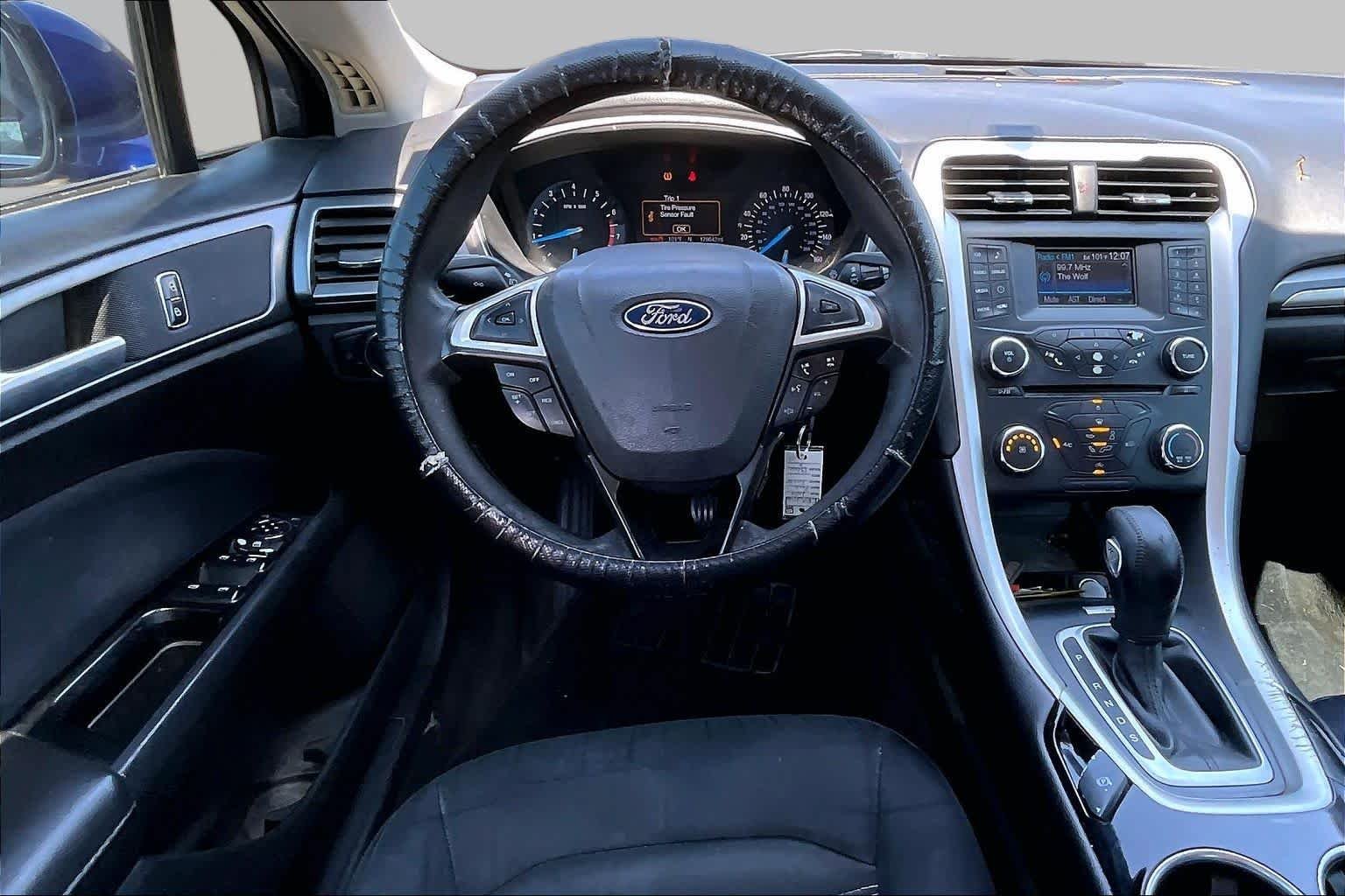 Pre-Owned 2014 Ford Fusion SE