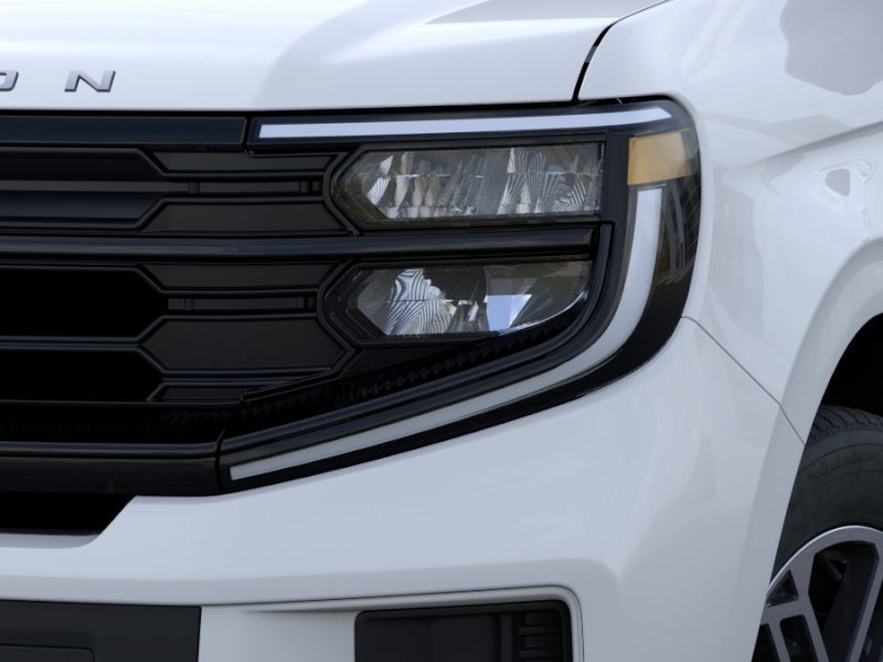New 2025 Oxford White Ford Active image 19