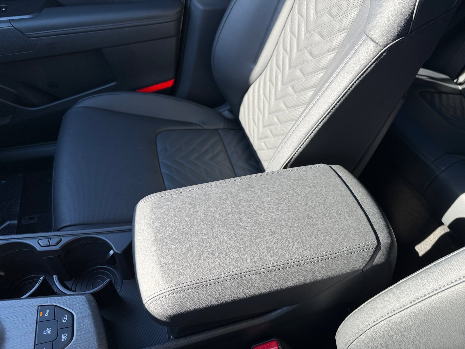 2026 Kia Sportage X-Line - Photo 14