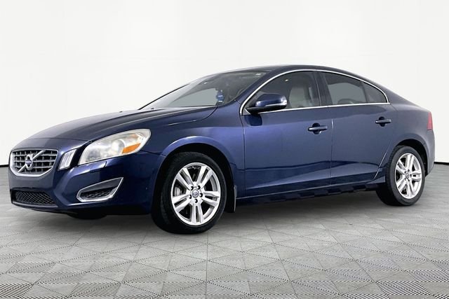 Used 2012 Blue Volvo T5 image 1