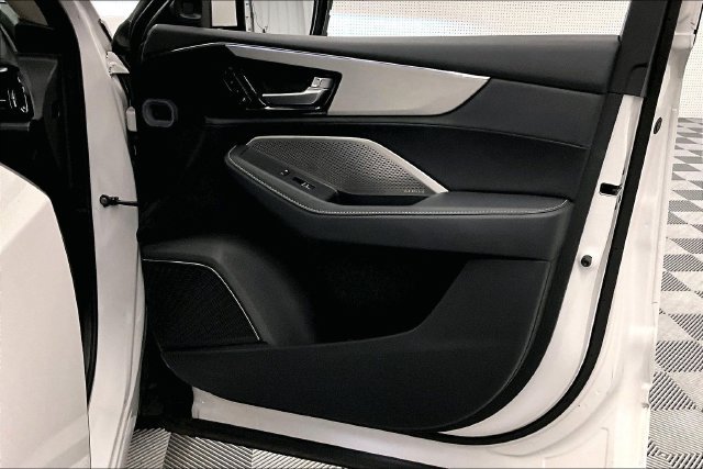 Used 2024 Platinum White Pearl Acura Technology image 22