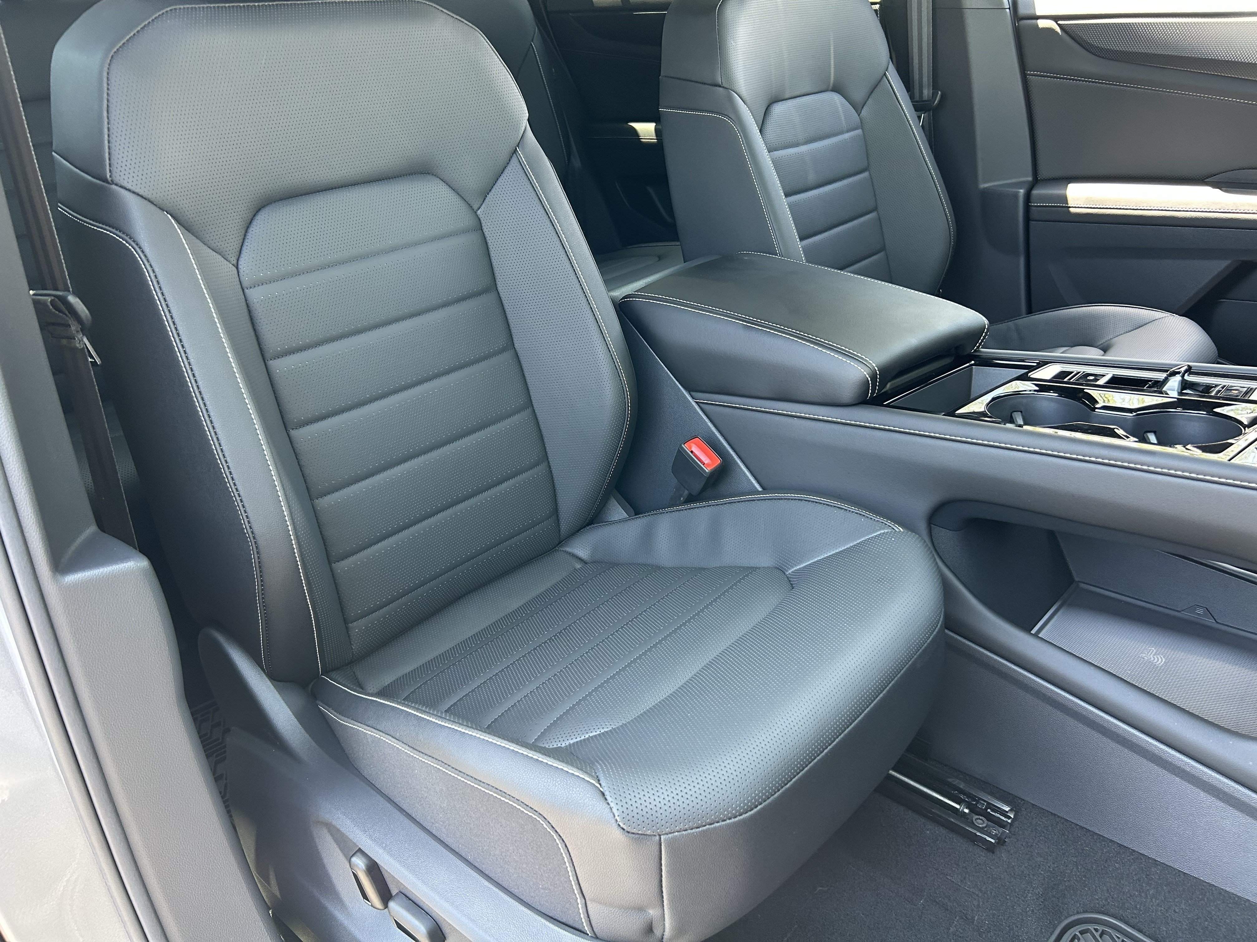 New 2026 Silver Mist Metallic Volkswagen 2.0T SEL R-Line Black image 6