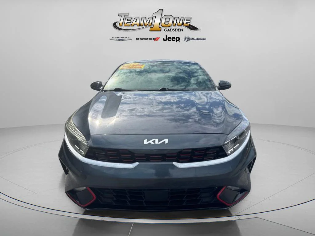 Used 2023 Gravity Gray Kia GT-Line image 4