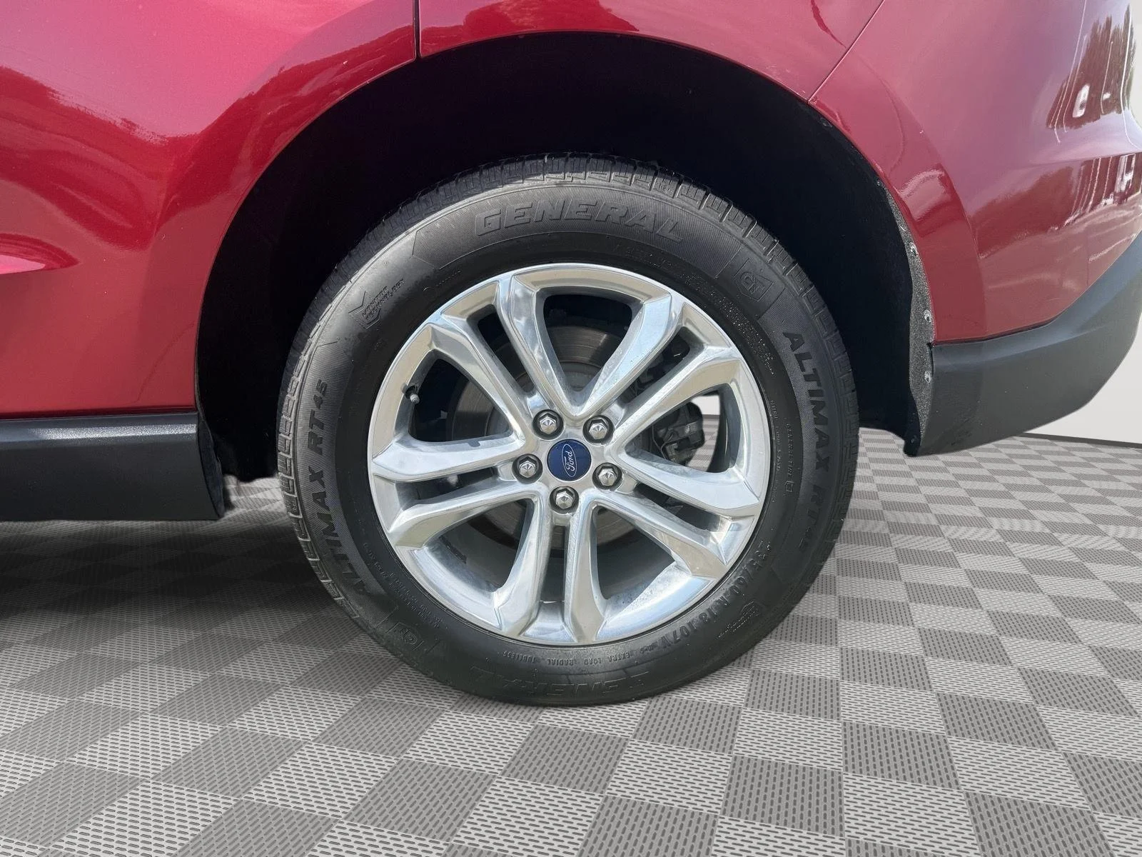 Used 2017 Ruby Red Metallic Tinted Clearcoat Ford Titanium image 25