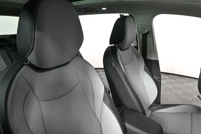 New 2026 Platinum Gray Metallic Volkswagen SE image 22