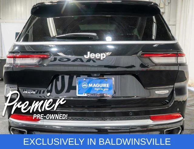 Used 2025 Black Jeep Summit image 6