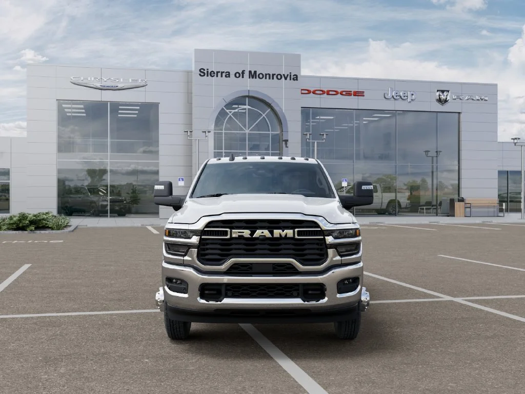 New 2026 Bright White Clear-Coat Exterior Paint RAM Tradesman image 6