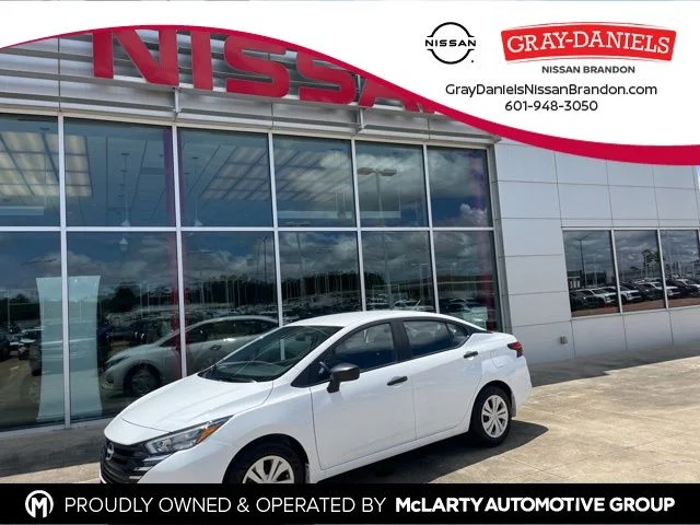 2025 Nissan Versa 1.6 S CVT's photo
