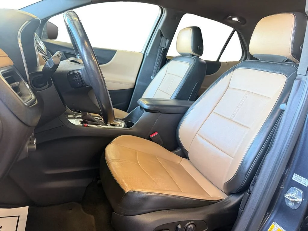 Used 2022 IRON GRAY METALLIC Chevrolet Premier image 26