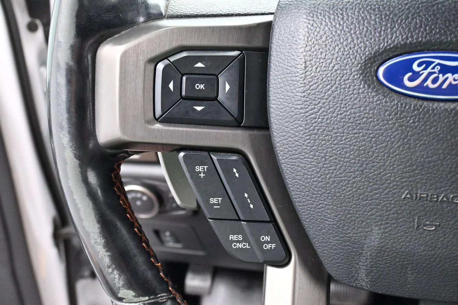 Used 2018 Oxford White Ford Raptor image 19