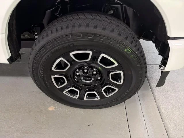 New 2026 Star White Metallic Tri-Coat Ford F-250® Platinum® image 17