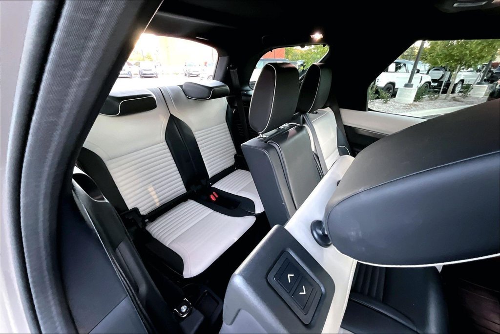Used 2021 Brown Land Rover HSE R-Dynamic image 30