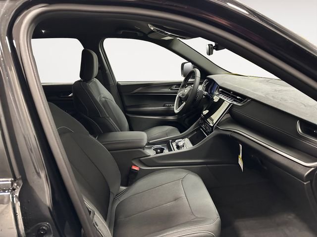 2025 Jeep Grand Cherokee Laredo - Photo 15