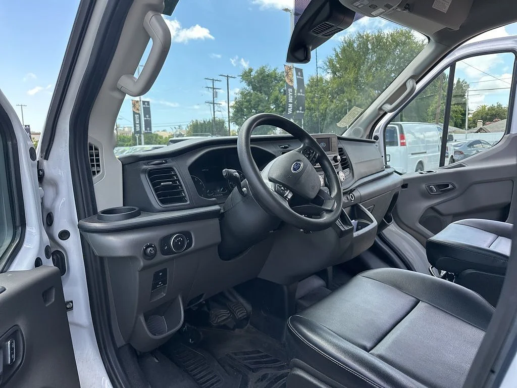 Used 2024 Oxford White Ford 350 image 9