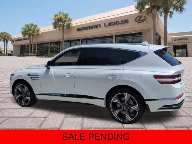 Used 2025 White Genesis 2.5T Prestige image 6