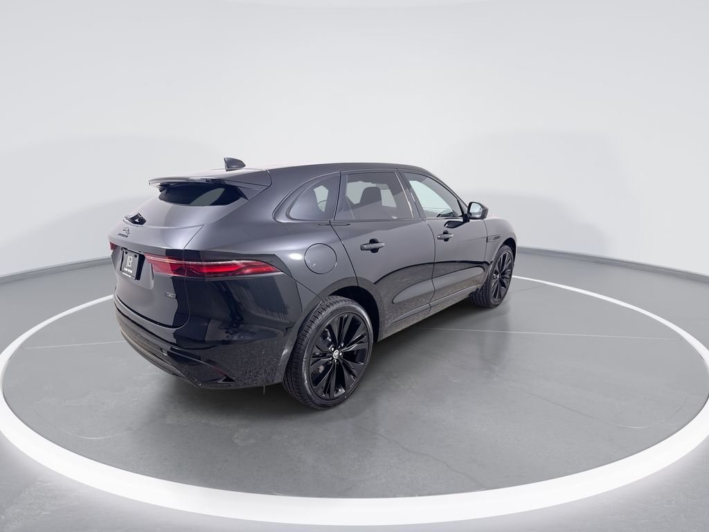 New 2026 Santorini Black Jaguar P250 R-Dynamic S image 8