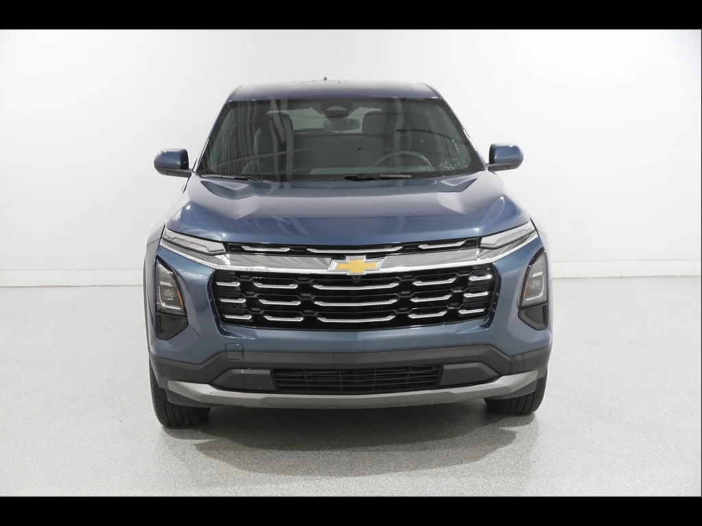 2025 Chevrolet Equinox LT - Photo 2