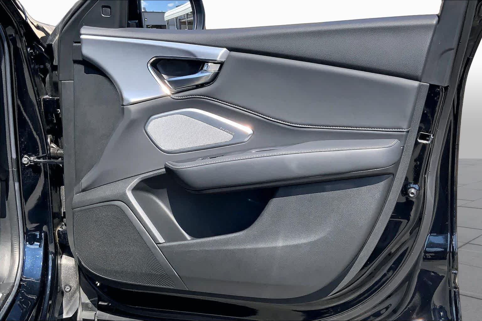 Used 2022 Majestic Black Pearl Acura w/Technology Package image 23