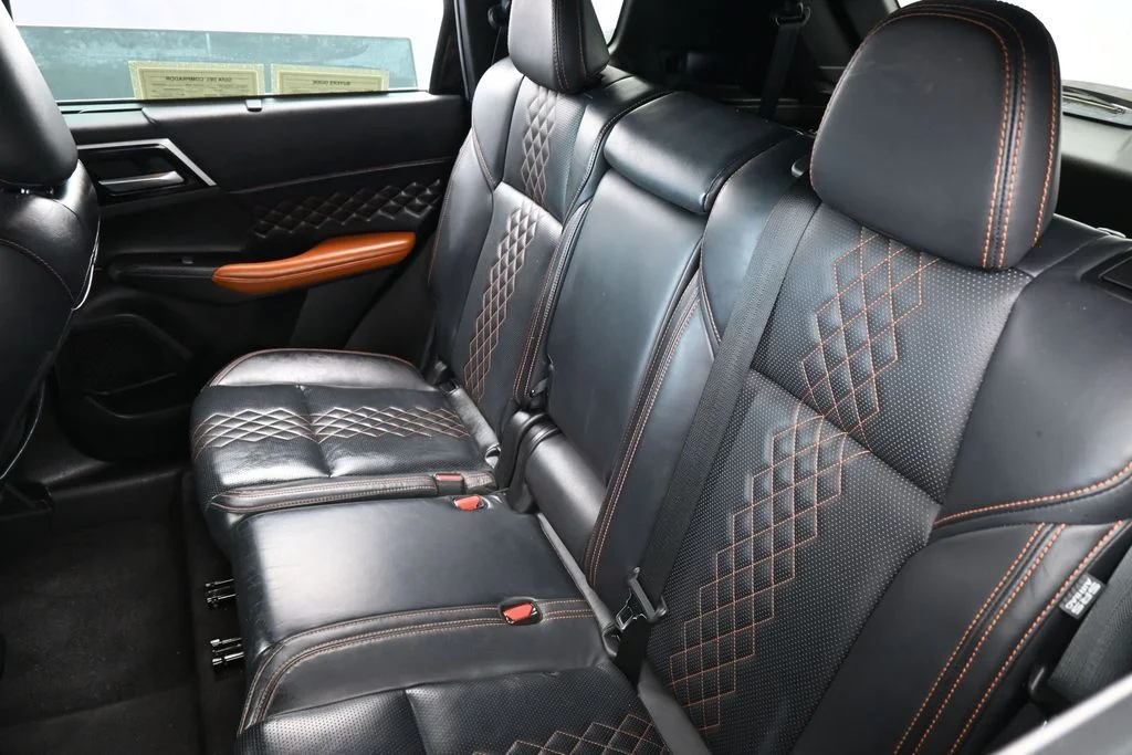 Used 2022 Black Mitsubishi SEL image 44