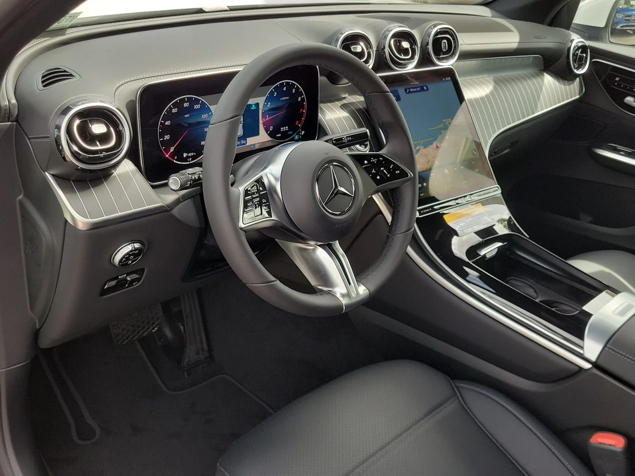 New 2027 Polar White Mercedes-Benz GLC 300 image 19