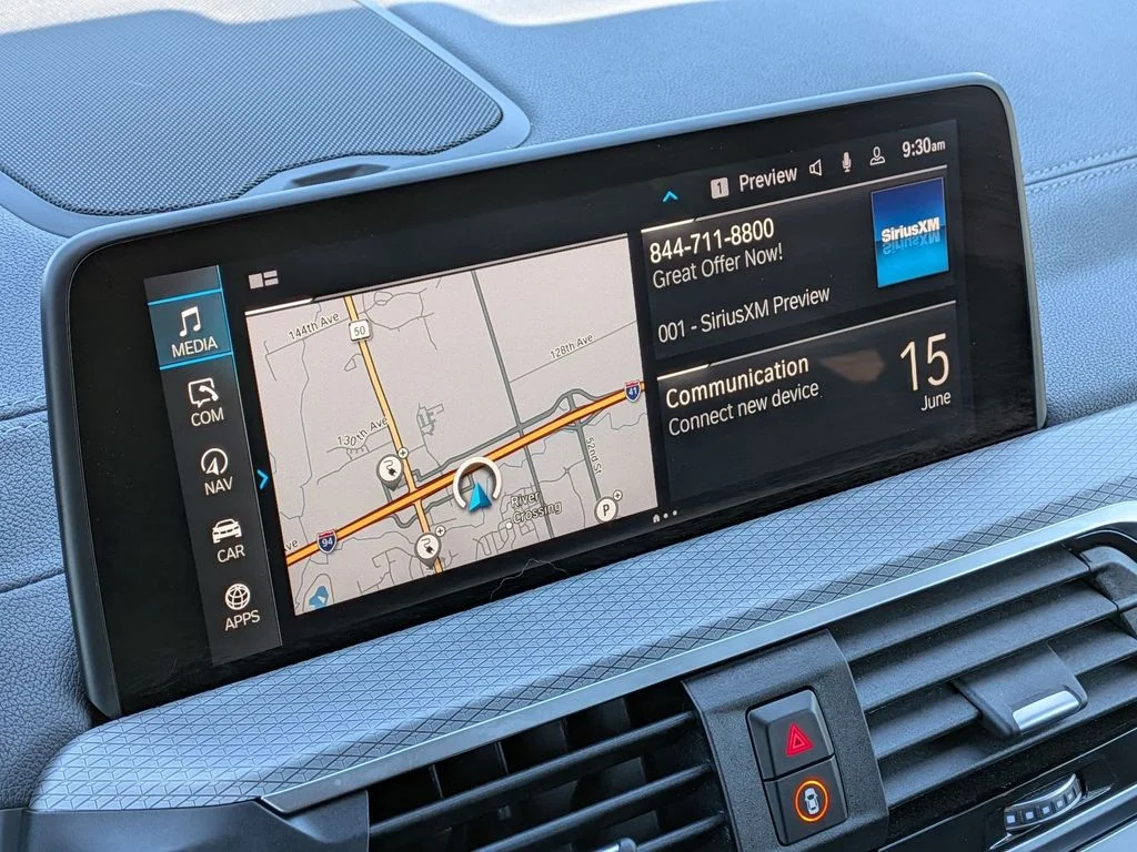 Used 2021 Gray BMW xDrive30e image 18