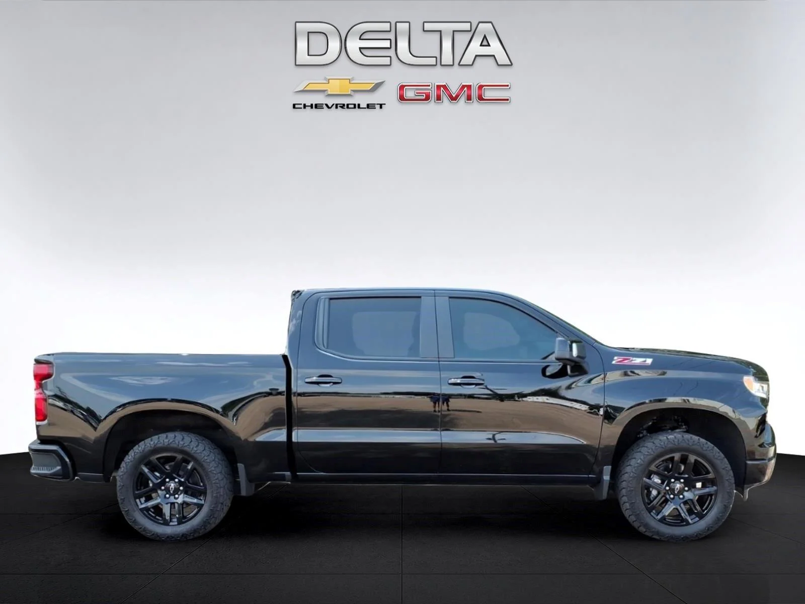 Used 2025 Black Chevrolet RST image 6