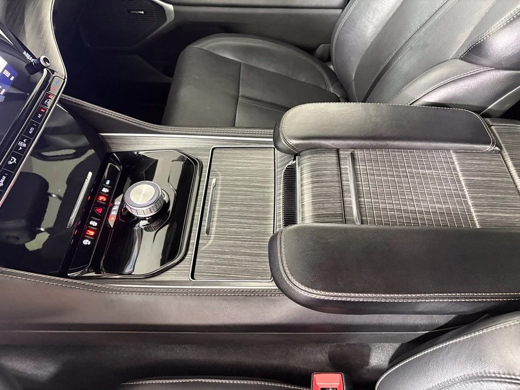 Used 2024 White Jeep Series II image 29