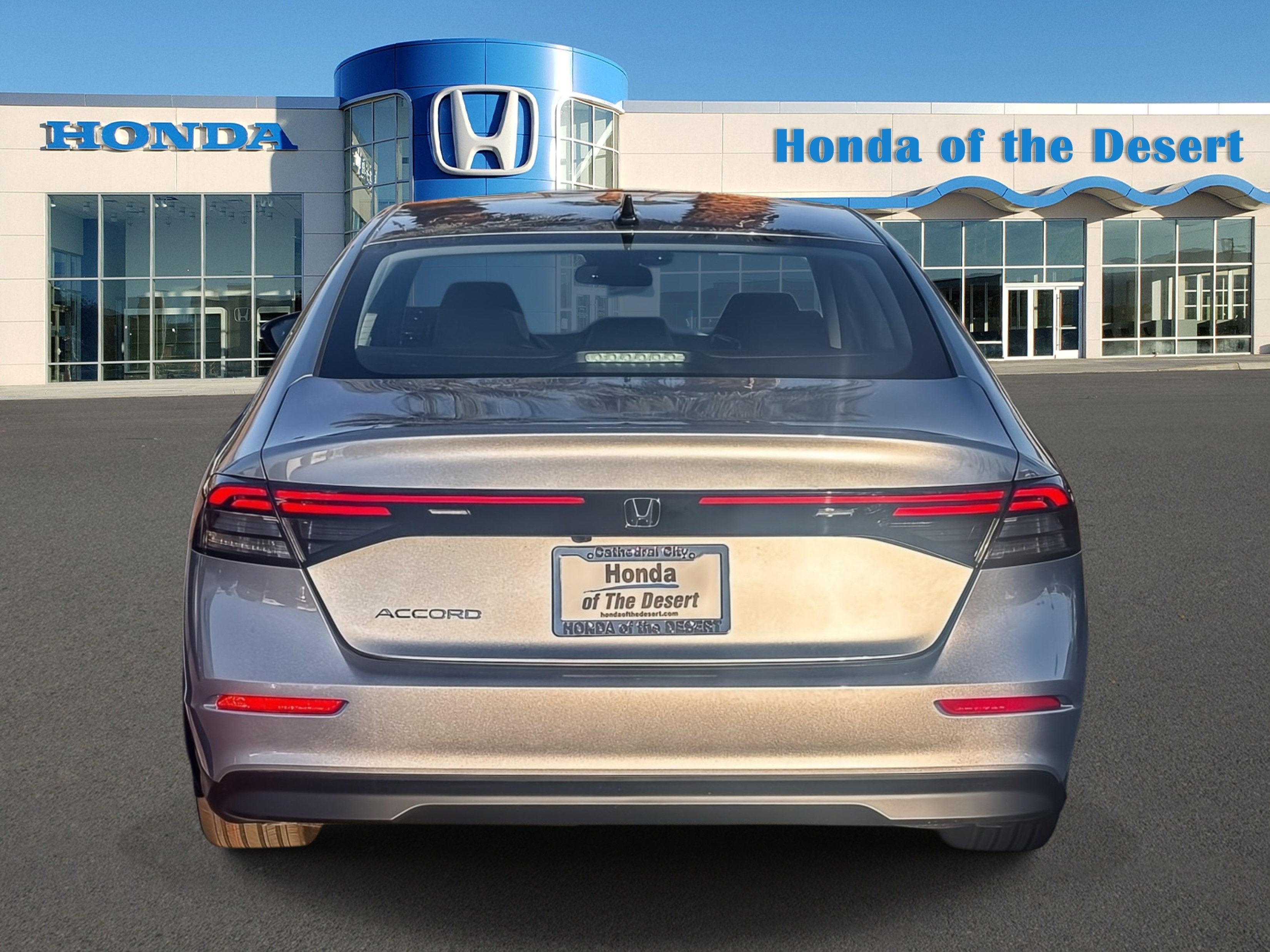 New 2026 Solar Silver Metallic Honda SE image 5