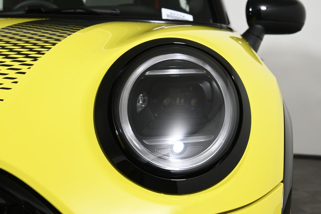 New 2026 Yellow MINI Iconic image 10