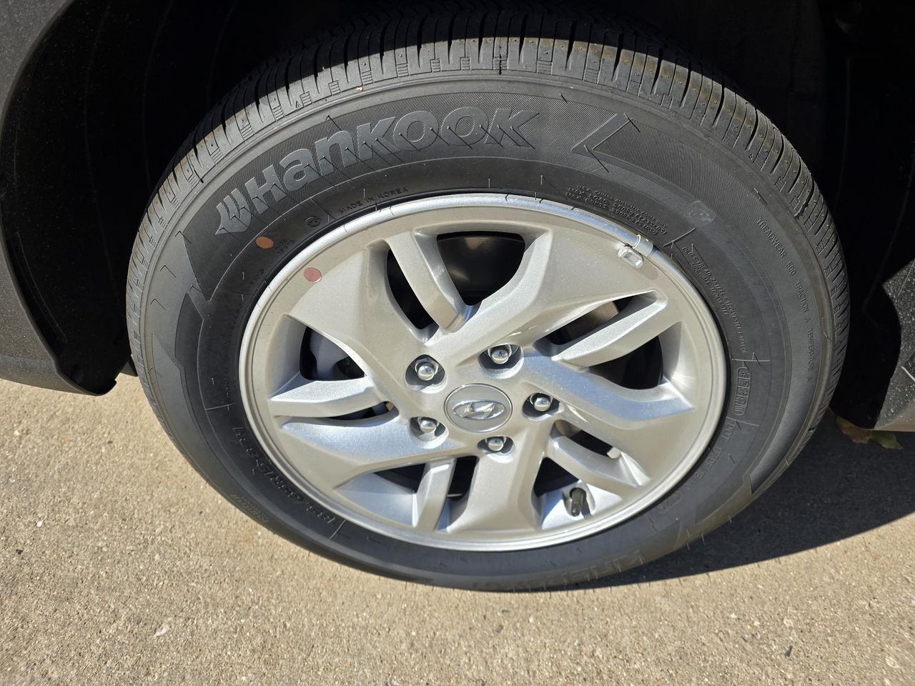 New 2026 Ecotronic Gray Hyundai SE image 10