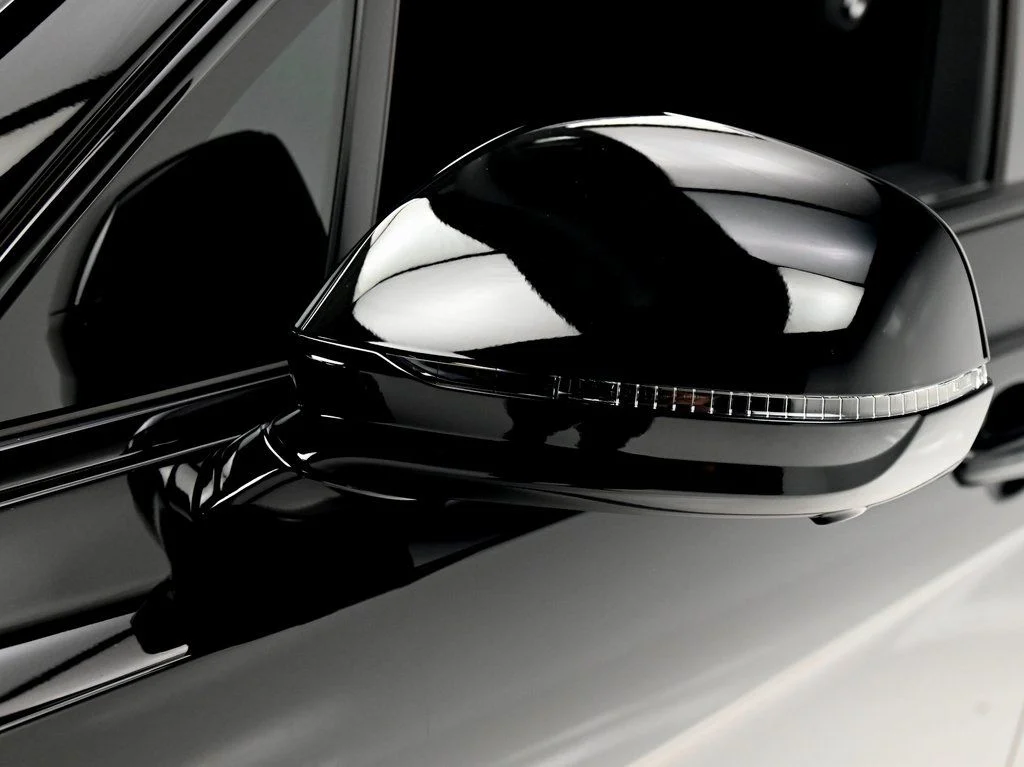 Used 2025 Beluga Bentley V8 image 25