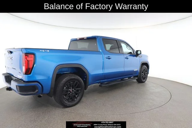 Used 2023 Blue GMC Elevation image 19