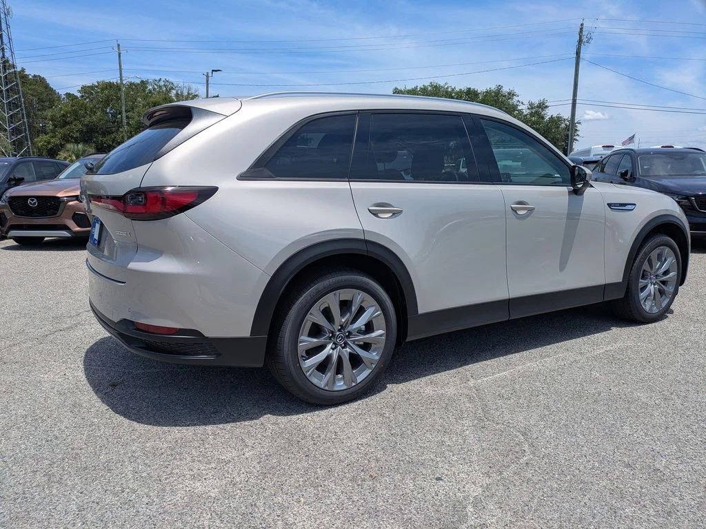New 2026 Platinum Quartz Metallic Mazda 3.3 Turbo Preferred AWD image 4