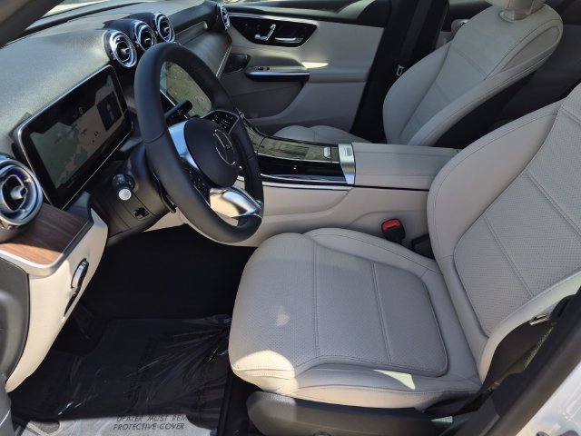 New 2027 Polar White Mercedes-Benz GLC 300 image 52