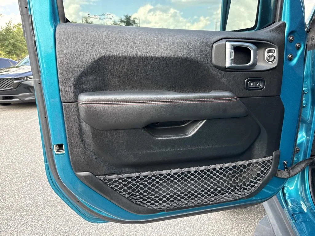 Used 2020 Teal Jeep Unlimited Rubicon image 24