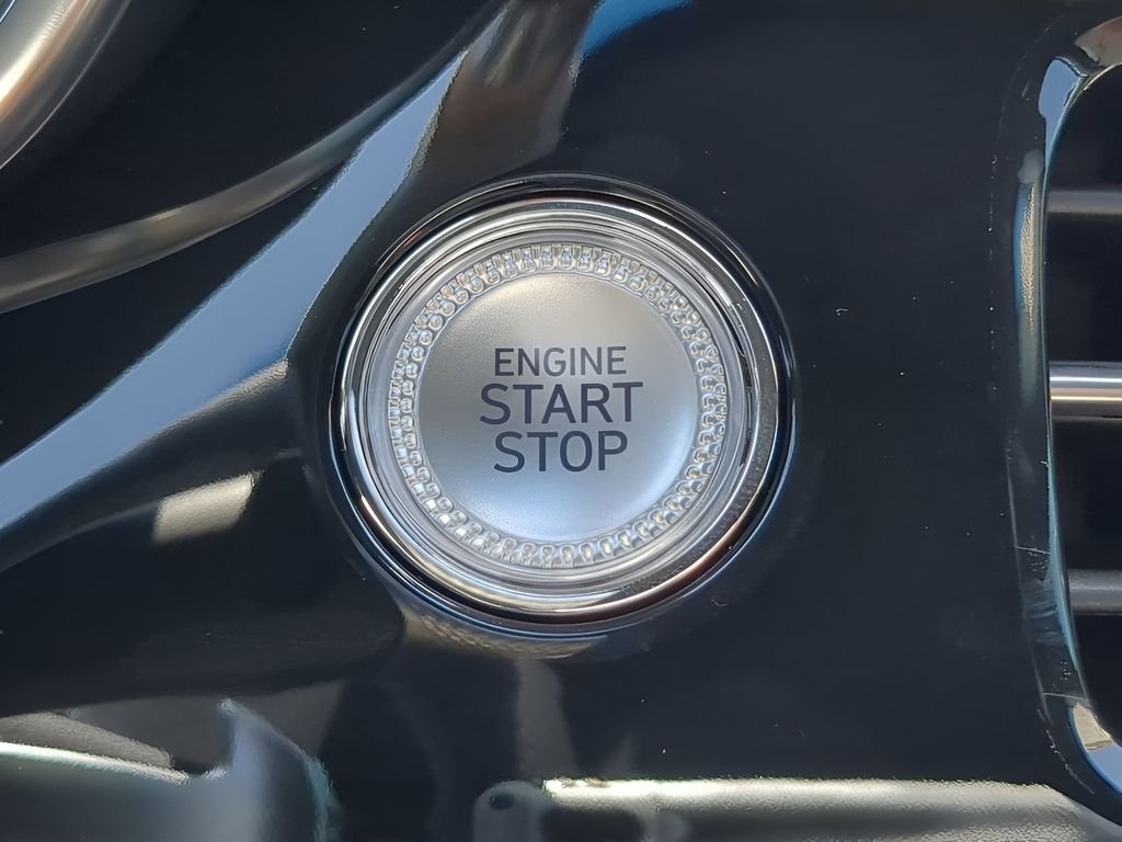 2026 GENESIS G70 Standard - Photo 26