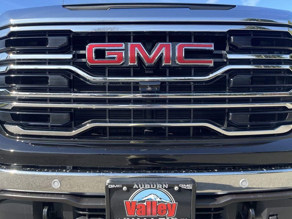New 2026 Onyx Black GMC SLT image 32