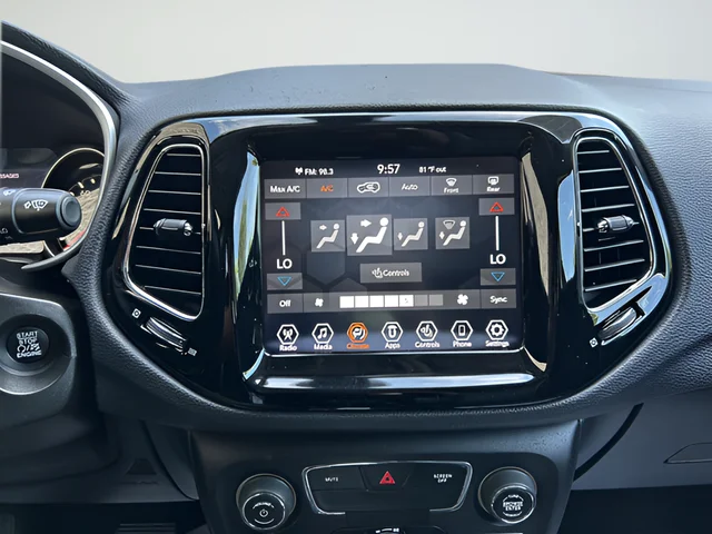 Used 2020 Gray Jeep Limited image 30